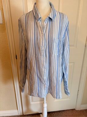 Nordstrom Caslon Gauze Light Blue & White Striped Button-Up Shirt